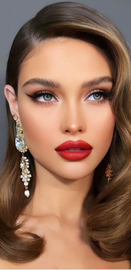 Luxury Lip Makeup Artist Luxury Lip Makeup Artist